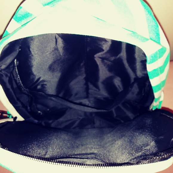 Backpack - Picture 6 of 6